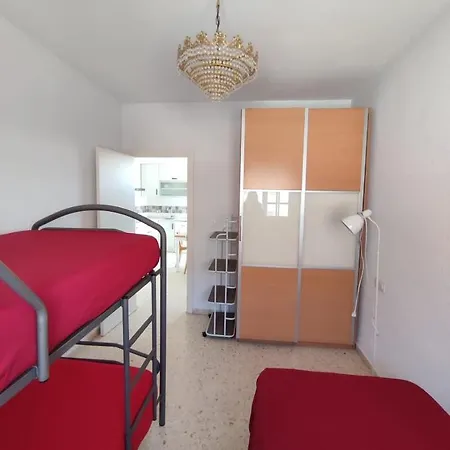 Fantástico Piso Con Ascensor En La Viña,cádiz, A 1 Min De La Playa De La Caleta *