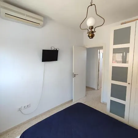 Fantástico Piso Con Ascensor En La Viña,cádiz, A 1 Min De La Playa De La Caleta Cádiz