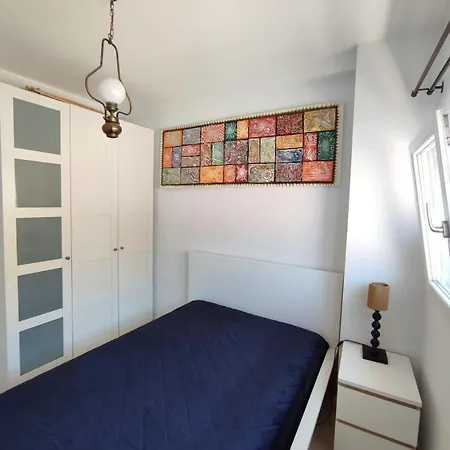 Apartment Fantastico Piso Con Ascensor En La Vina,cadiz, A 1 Min De La Playa De La Caleta